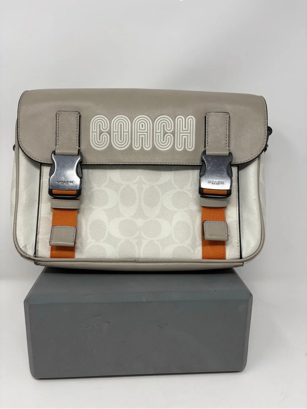 Coach Signature Messenger Crossbody Bag White Gray Orange C8728